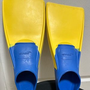 Finis snorkel swim fins size 1-3 yellow and blue